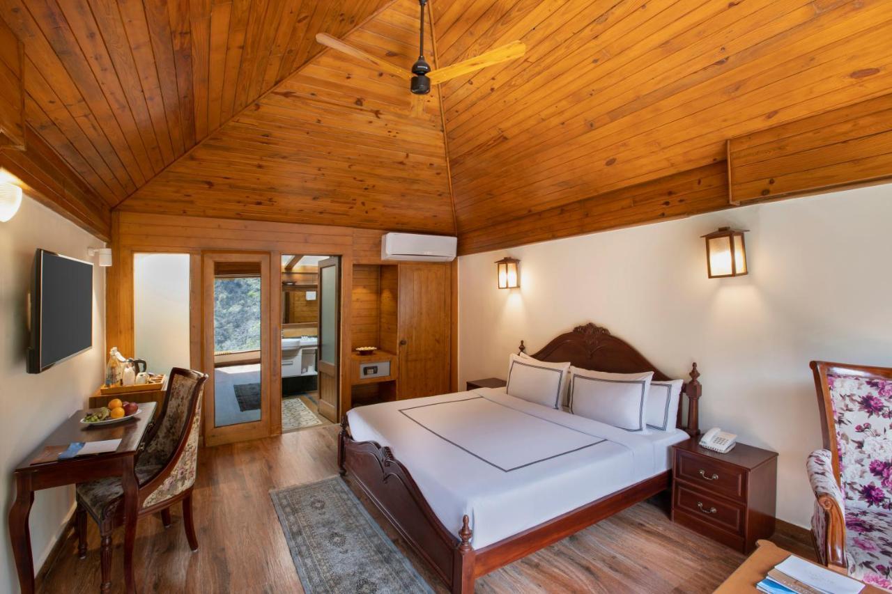 Raga On The Ganges, Rishikesh Hotel Exterior photo