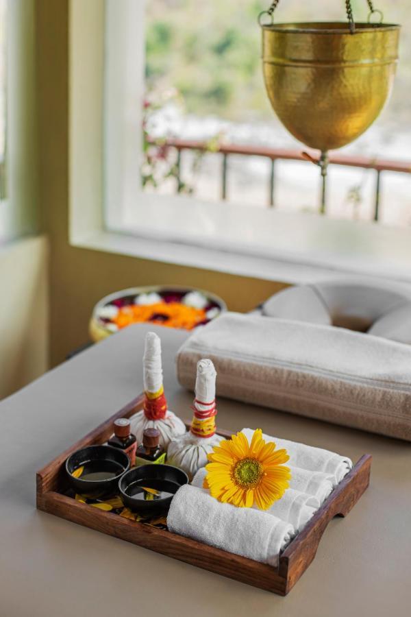 Raga On The Ganges, Rishikesh Hotel Exterior photo